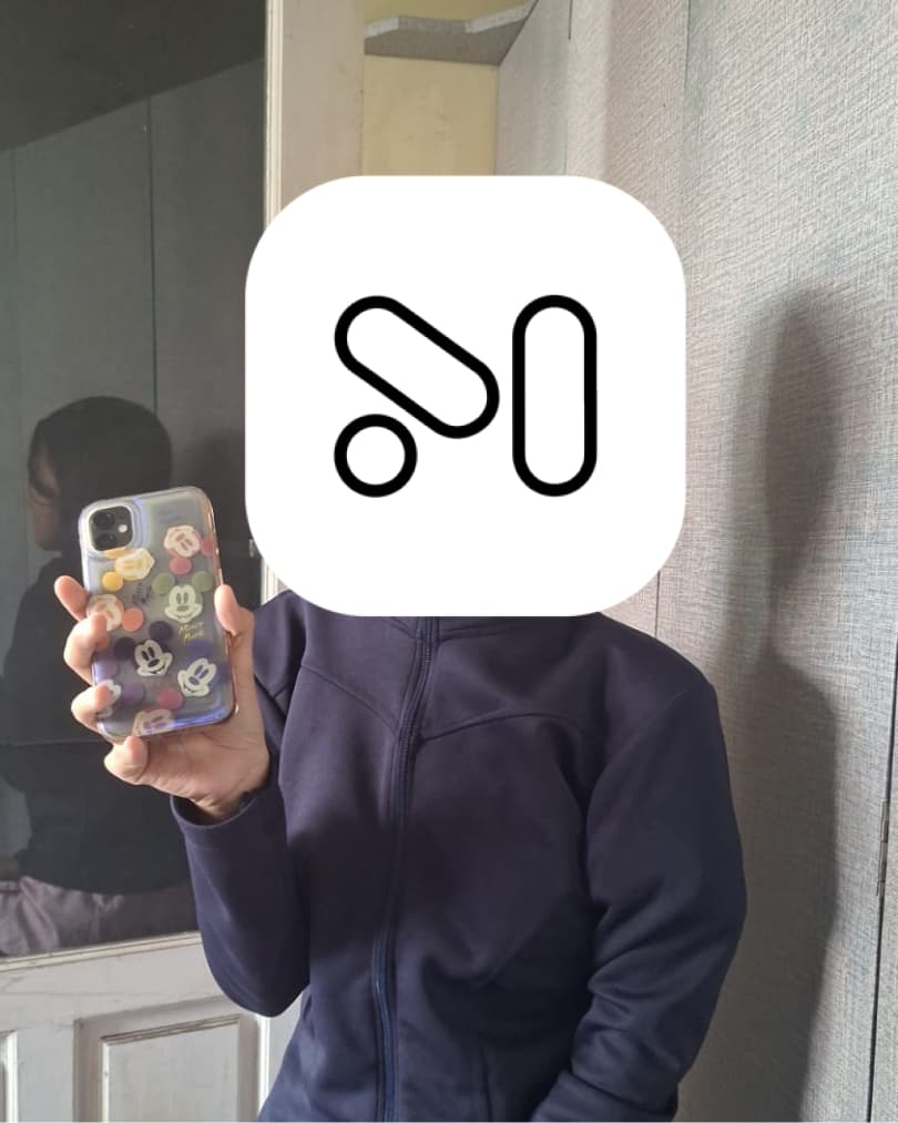 Pelanggan Menyewa™ bersama unit iPhone yang disewa (11)