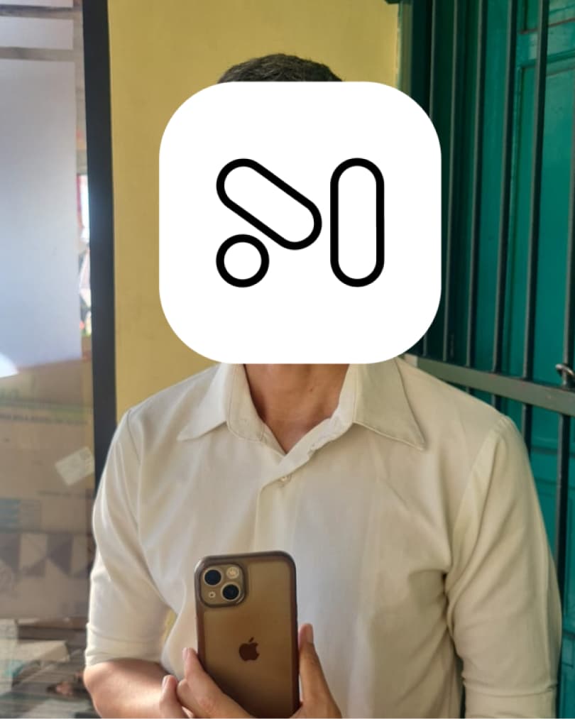 Pelanggan Menyewa™ bersama unit iPhone yang disewa (5)