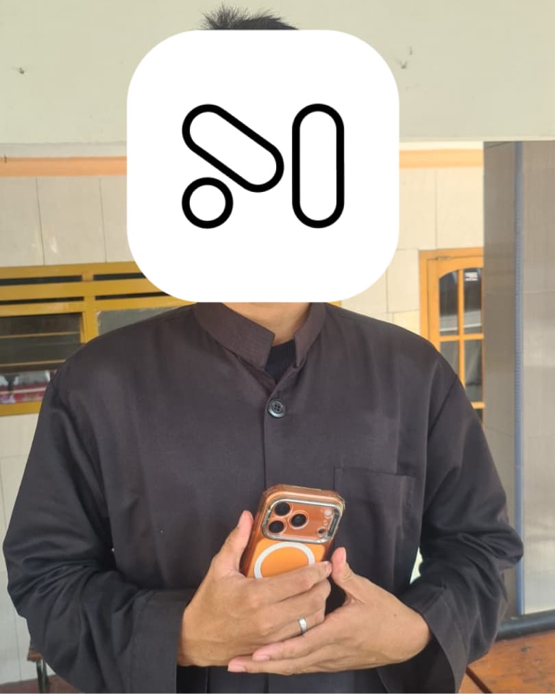 Pelanggan Menyewa™ bersama unit iPhone yang disewa (7)